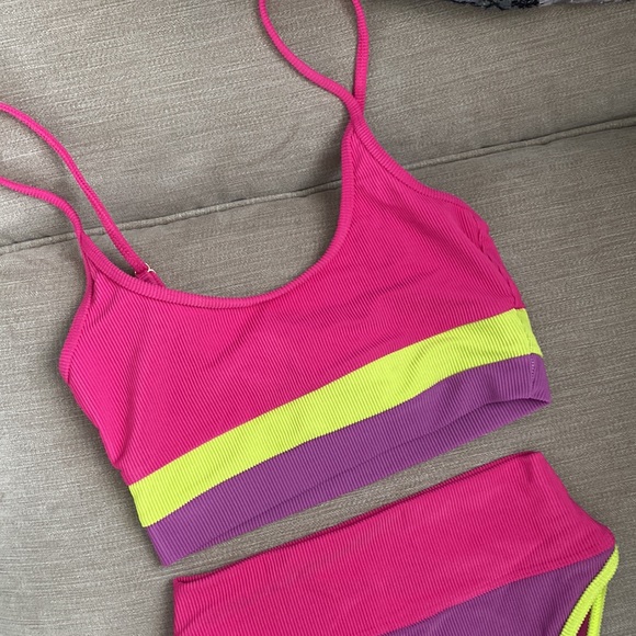 Beach riot- worn once. Still looks like it’s in brand new condition though. - Picture 2 of 5